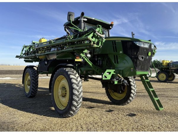 Самохідний обприскувач John Deere R4038 (2017)