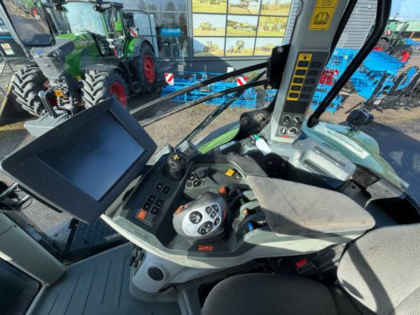 Трактор Claas Axion 830 (2016)