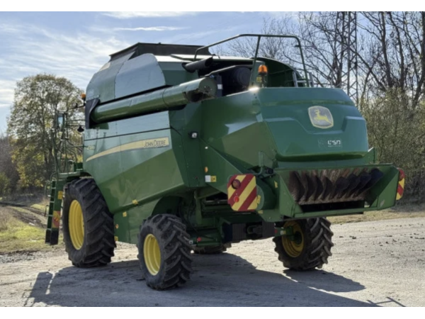 Комбайн John Deere W440 (2015)