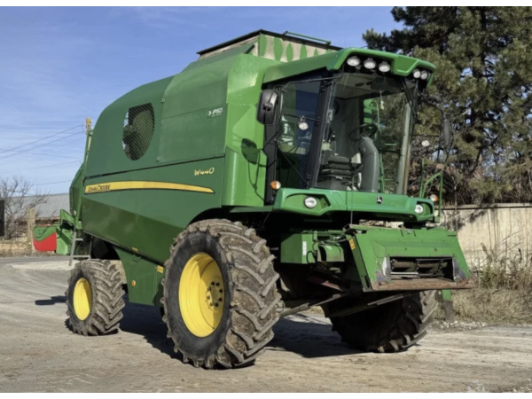 Комбайн John Deere W440 (2015)