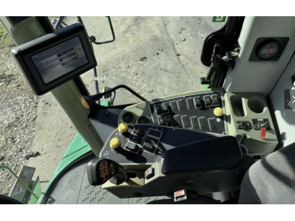 Комбайн John Deere W440 (2015)