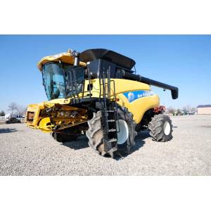 Комбайн New Holland CR 9070 (2011)