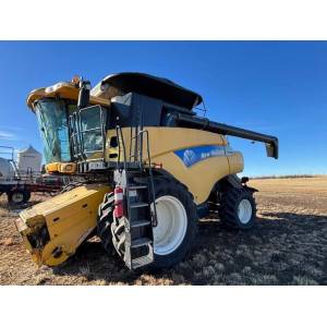 Комбайн New Holland CR 9080 (2011)