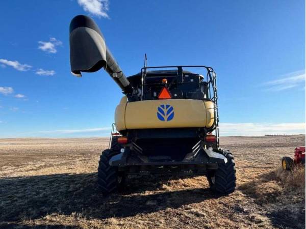 Комбайн New Holland CR 9080 (2011)