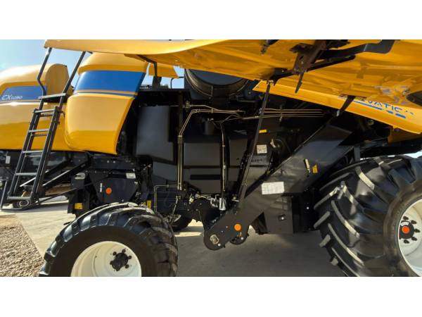 Комбайн New Holland CX 5090 (2017)