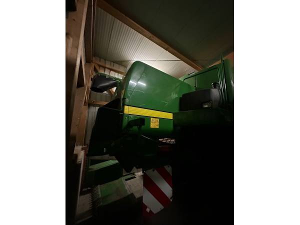 Комбайн John Deere 9560 WTS (2003)