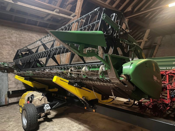 Комбайн John Deere 9560 WTS (2003)