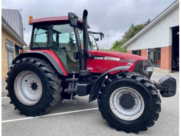 Трактор Case IH MXM 155 (2006)