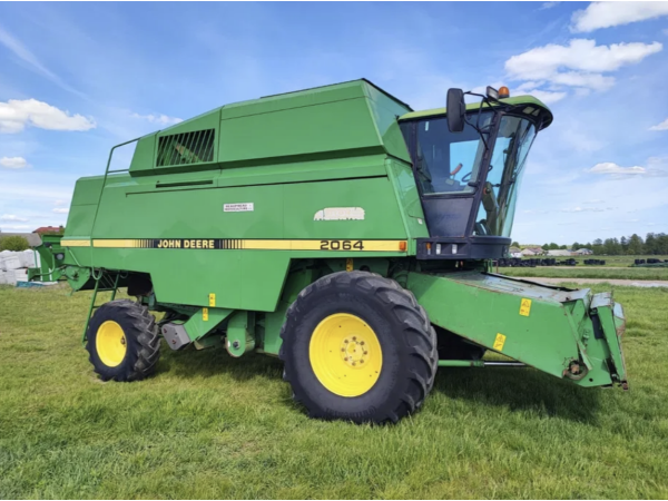 Комбайн John Deere 2064 (1996)