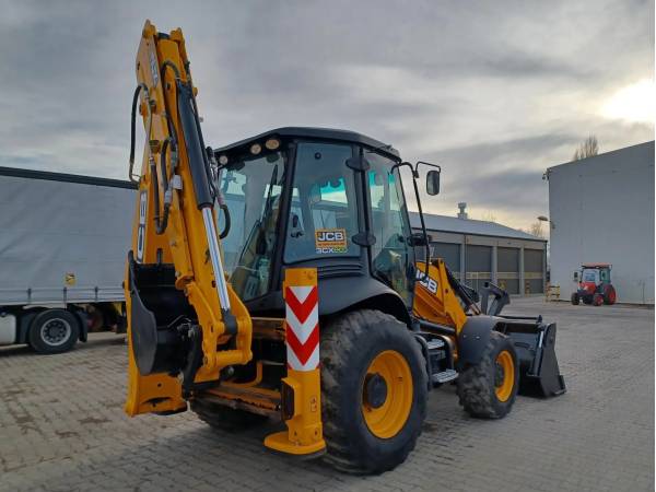 Екскаватор-навантажувач JCB 3CX (2020)