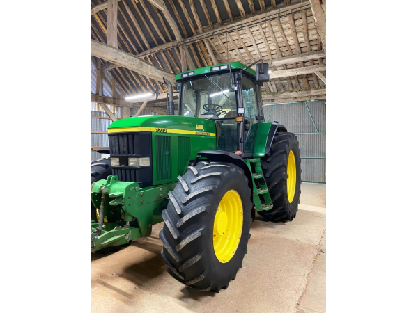 Трактор John Deere 7710 (2002)