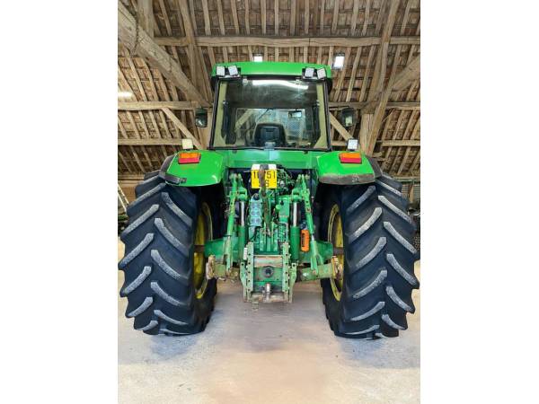 Трактор John Deere 7710 (2002)