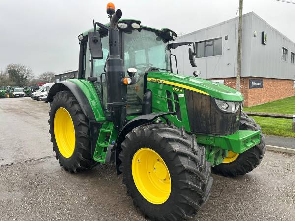 Трактор John Deere 6120M (2022)
