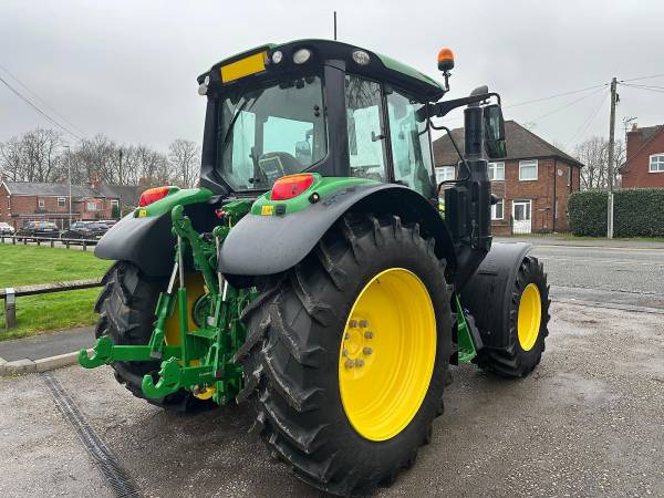 Трактор John Deere 6120M (2022)