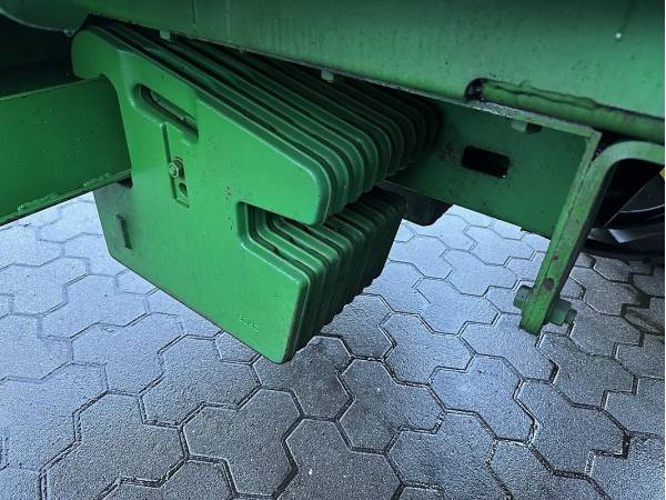 Кормозбиральний комбайн John Deere 7300 (2005)