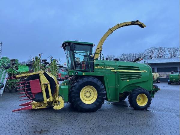 Кормозбиральний комбайн John Deere 7300 (2005)