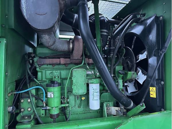 Кормозбиральний комбайн John Deere 7300 (2005)