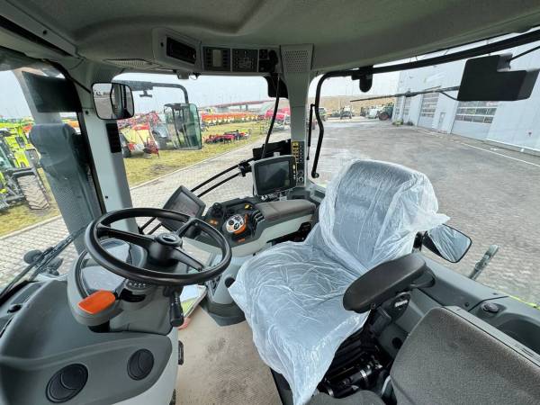 Трактор Claas Axion 950 (2015)
