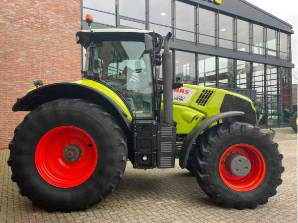 Трактор Claas Axion 830 (2017)