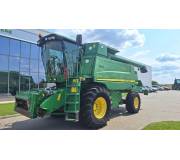 Комбайн John Deere W550
