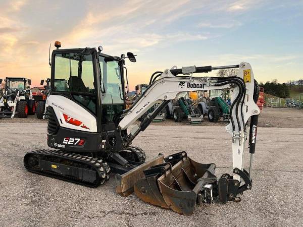 Міні-екскаватор Bobcat E27Z (2023)