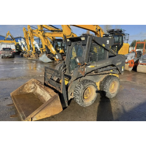 Міні-навантажувач New Holland LS170 (2005)