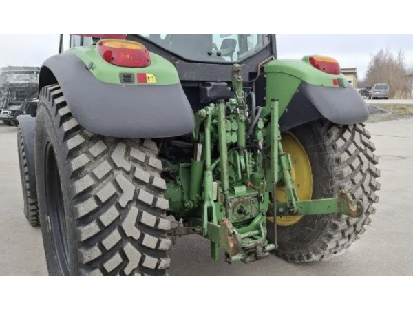 Трактор John Deere 6120 SE (2007)