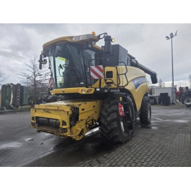 Комбайн New Holland CR 9080 (2012)