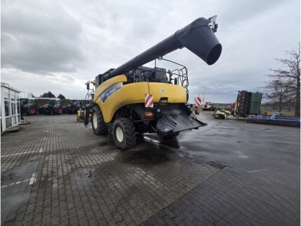 Комбайн New Holland CR 9080 (2012)