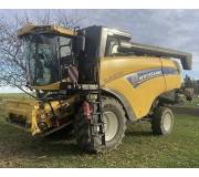 Комбайн New Holland CX5090