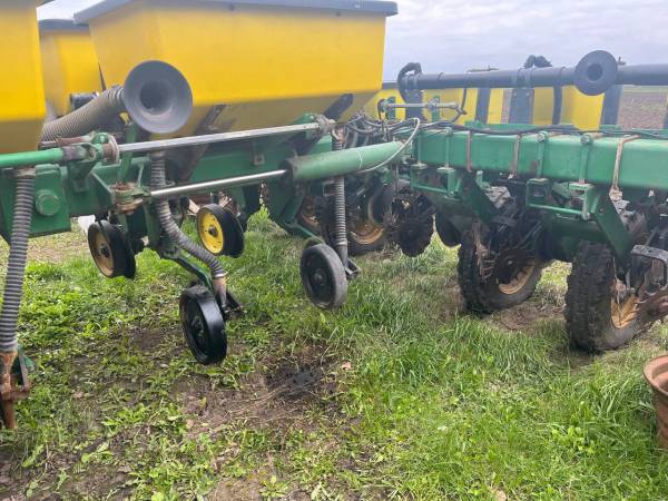 Сівалка John Deere 7200