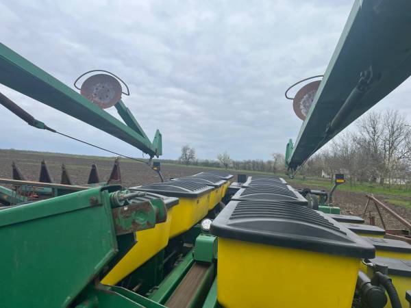 Сівалка John Deere 7200