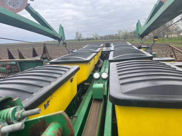 Сівалка John Deere 7200