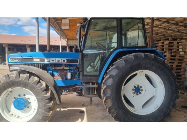 Трактор New Holland Ford  8340 (1995)