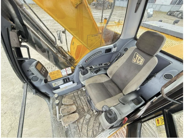 Экскаватор JCB JS 220 LC (2010)