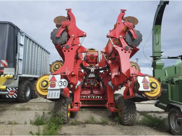 Дисковая борона Vaderstad Carrier CR 820 (2023)