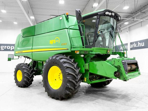 Комбайн John Deere S690 (2006)