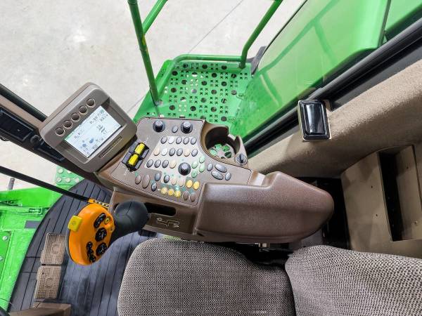 Комбайн John Deere S690 (2006)