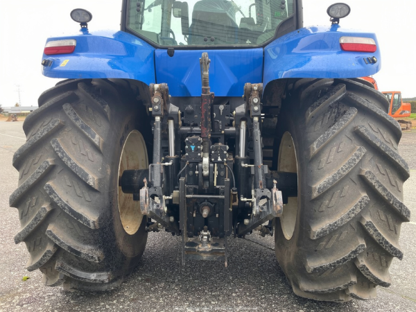Трактор New Holland T8.330 (2011)