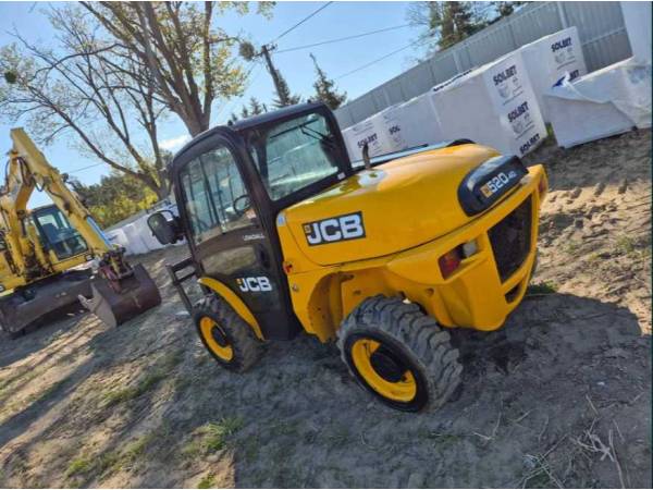Навантажувач JCB 520-40 (2018)