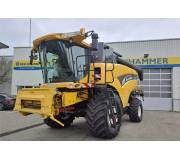 Комбайн New Holland CX 720
