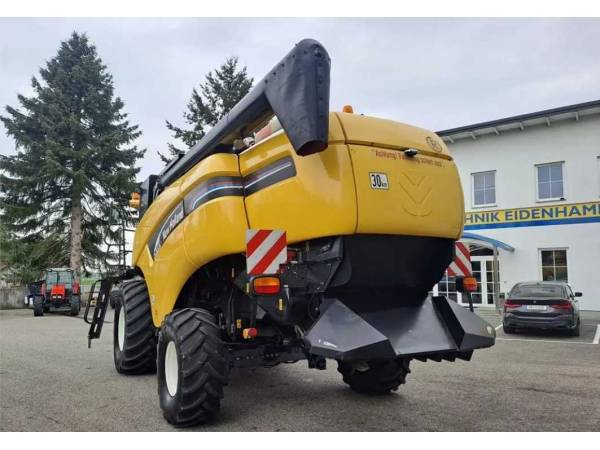 Комбайн New Holland CX 720 (2003)