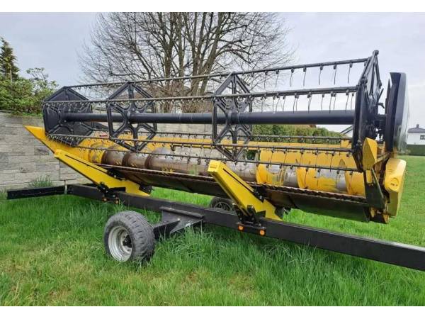 Комбайн New Holland CX 720 (2003)