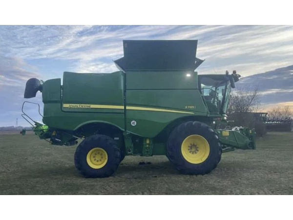 Комбайн John Deere S785i (2021)