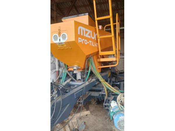 Посівний комплекс Mzuri Pro-Til 4T 