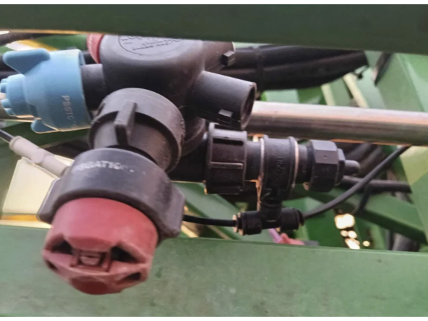 Опрыскиватель John Deere M944i (2021)