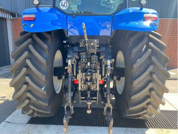 Трактор New Holland T8.300 (2012)