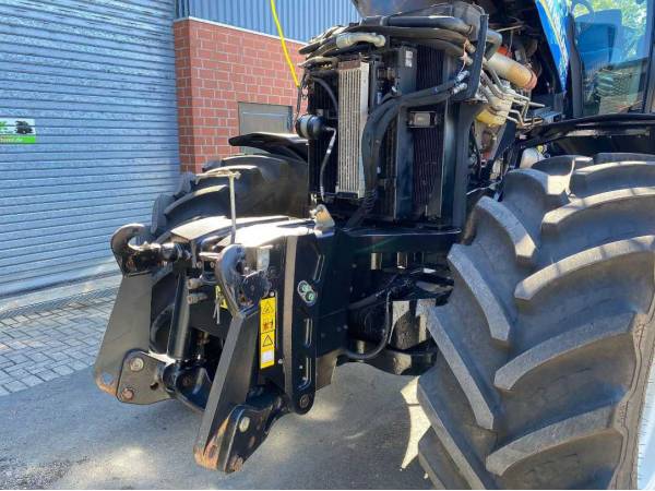 Трактор New Holland T8.300 (2012)