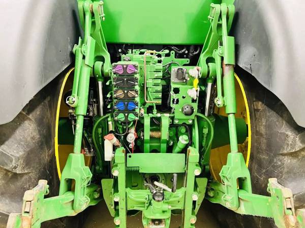Трактор John Deere 7290R (2015)