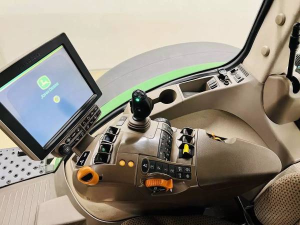 Трактор John Deere 7290R (2015)